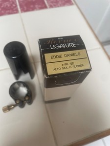 管楽器・吹奏楽器 Eddie Daniels Gold Ligature Alto Jewel Eddie