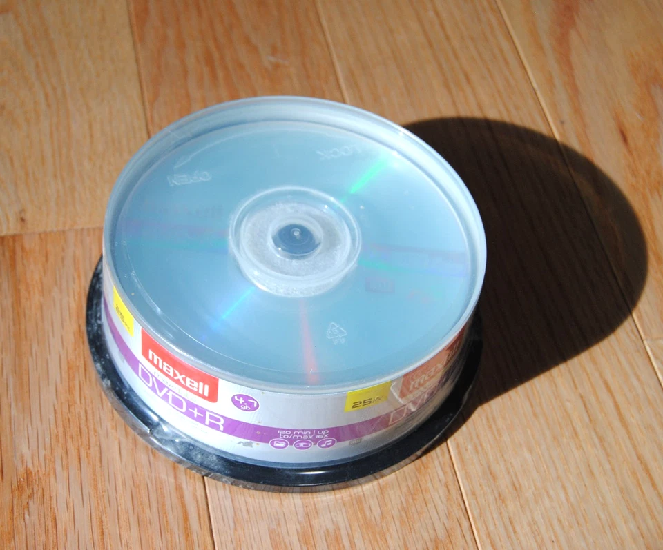 Maxell DVD+R - 16x - 4.70 GB - 25 Pack Spindle Maxdata Blank DVD Media - Image 3 of 4