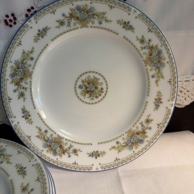 Wedgwood Petersham Fine Bone China Bread Plate Blue Rim Floral Pattern