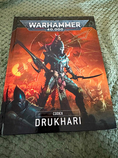 Warhammer40k: Codex Drukhari 10.Edition Armeebuch Hardcover Kabal