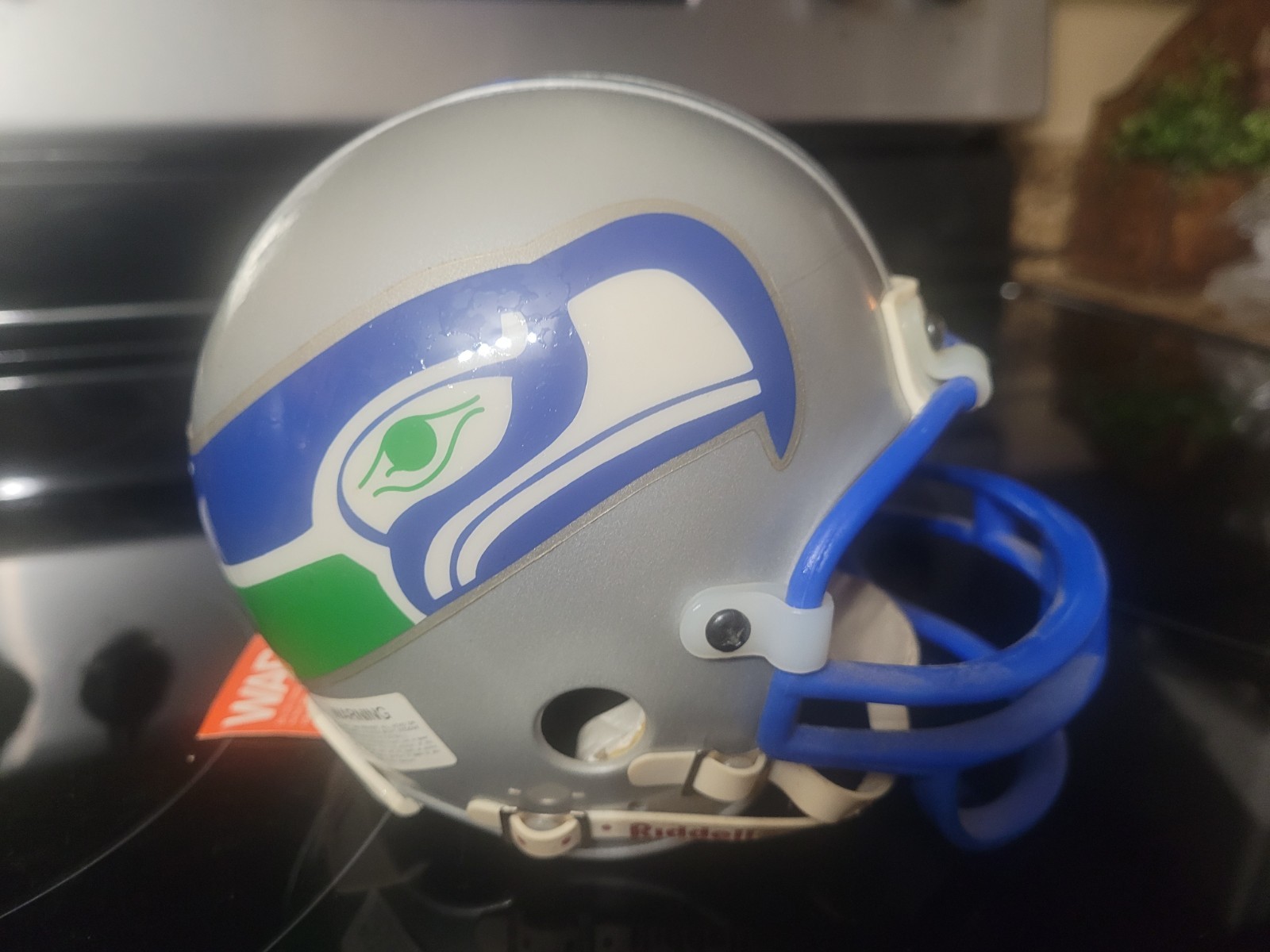 Picture 1 of 2
