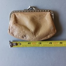 Vintage Pocket Coin Purse Tan 5 x 3 1/2 Kisslock