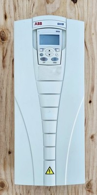 ABB 20HP Variable Frequency Drive ACH550-UH-031A-4 / ACH550-UH-031A-4 480v