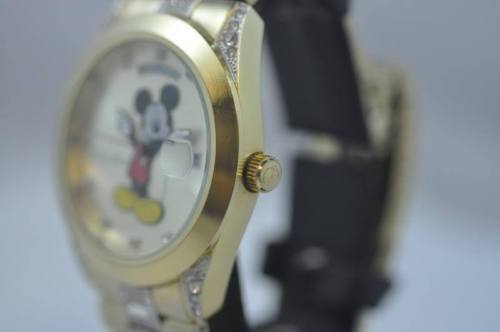 New Mens Elgin Disney Mickey Mouse MCK209 Day Date Gold Tone Bracelet Watch - Picture 3 of 3