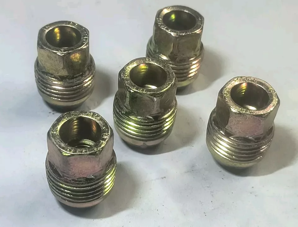 93-02 CAMARO Z28 FIREBIRD TA TUERCA CON ROSCA ROSCAS PARA TAPAS 5 USADO JUEGO 5 Foto 2 de 4