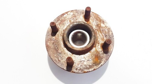 Nissan Primera 2000 Steering knuckle - rear right side used, Genui #1449860-26