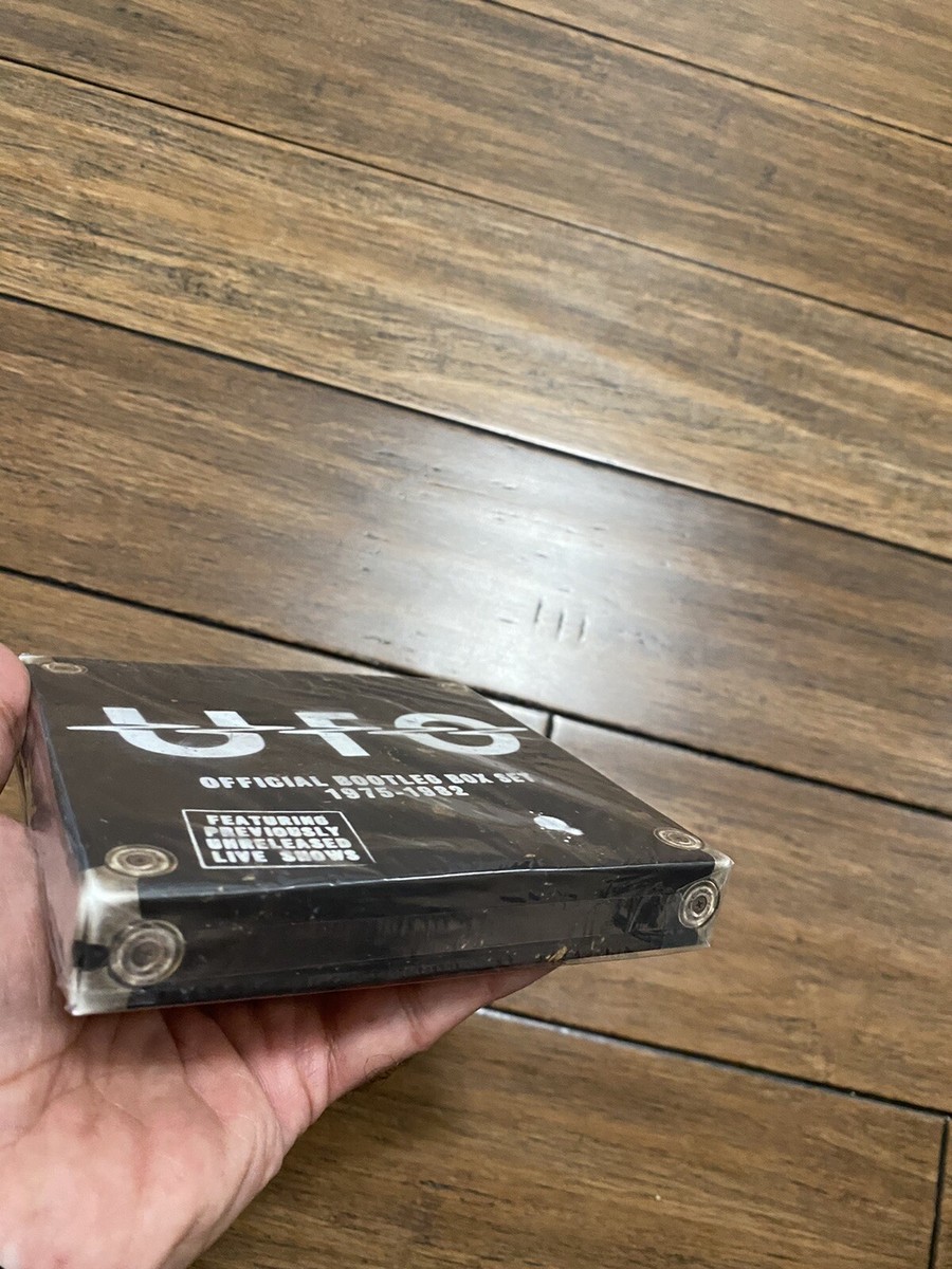 洋楽 UFO / Official Bootleg Box Set 1975-1982 UFO – Official Bootleg Box Set 1975-1982 – Box Set