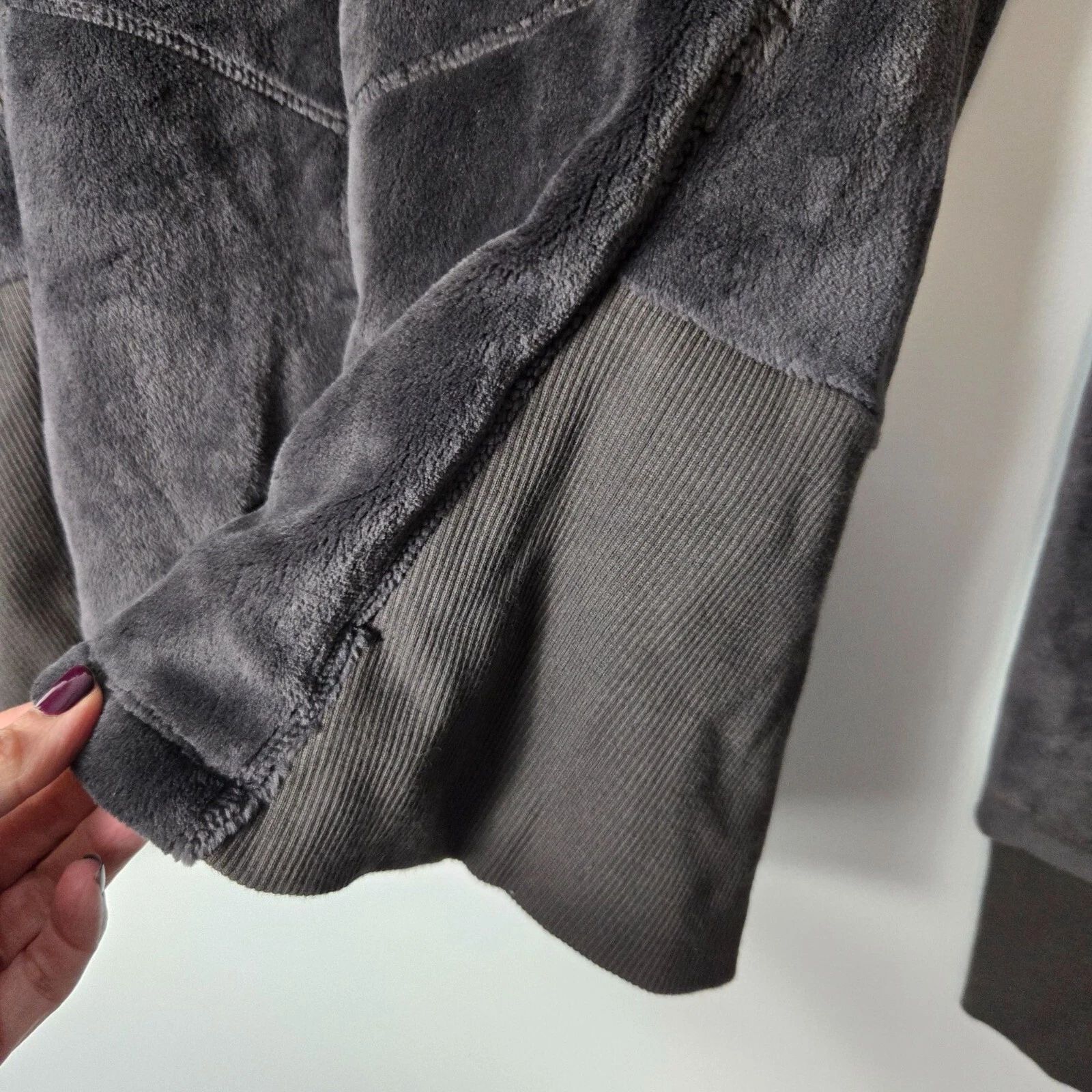 athleta cloud fleece zip-up thumbholes jacket