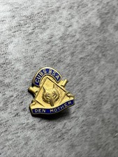 Vintage Den Mother CUBS BSA Pin Gold Tone Blue Enamel Boys Scouts Of America