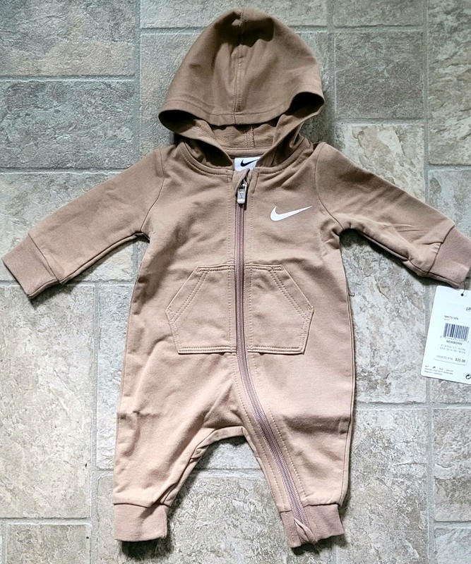 Nike Hooded Romper Retail $35 Size Newborn