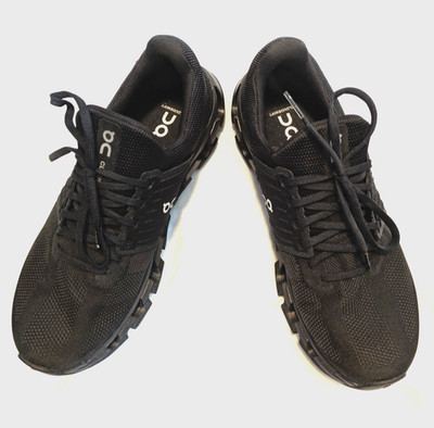 Damen Schuhe ON Cloudswift Gr. 42,5 Farbe: schwarz neu mit Karton