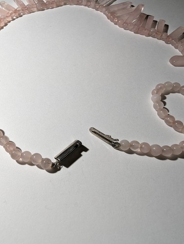 Vintage Pale Pink Glass Beaded Necklace - Picture 5 of 7