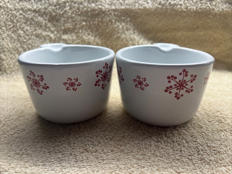 Houston Harvest 2 White Cups w/ Red Snowflakes Item #6335 Made In China