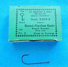 O. MUSTAD & SON ABERDEEN HOOKS # 3263A RINGED BRONZED NO.2  OSLO NORWAY MADE