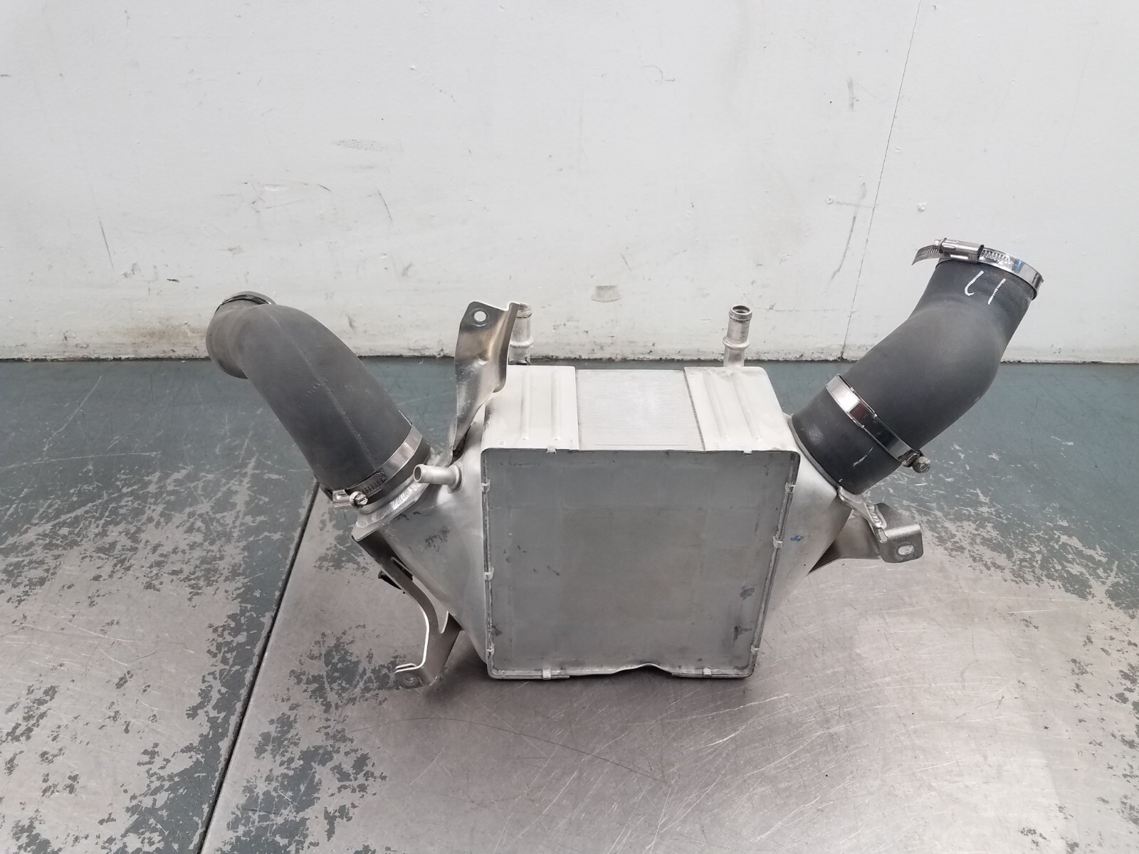 2021 McLaren 765LT Intercoolers / Hoses - *   #5537 C7