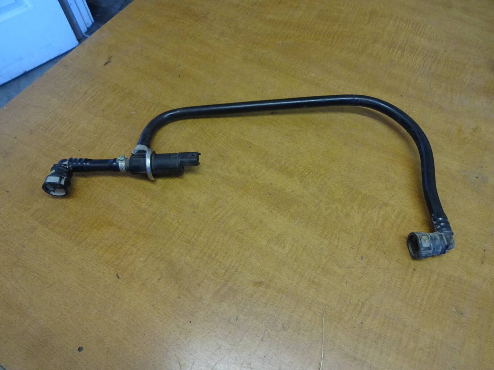 Maserati 4200 Spyder - Pierburg Valve &Tube Complete- P/N 186003
