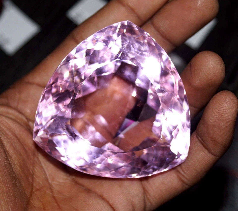 Topacio rosa natural corte trillón AAA+ piedras preciosas sueltas certificado GIE 1001,35 quilates Foto 3 de 4