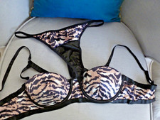Fredericks Animal Print Bra  Thong Set Size Large NWoT