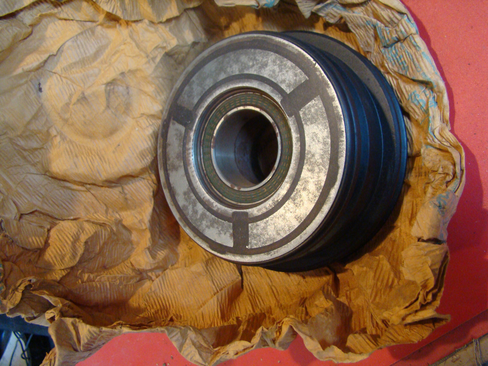 NOS DELCO GM A/C Compressor pulley & bearing 1962 1963 62 63 OLDS F85