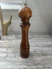 Vintage Chefs Specialities 13” Long Wooden Peppermill Pepper Grinder —USA