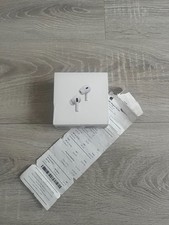 Apple AirPods Pro 2nd Generation MagSafe Wireless Charging Case USB-C, White