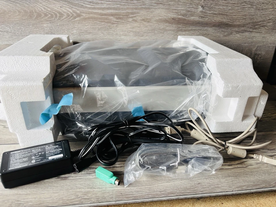 Epson Perfection 1650 Flatbed Color Photo & Document Scanner - Image 4 of 4