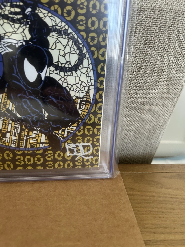 Amazing Spider-Man Facsímil 300 Negro Destrozado CGC 9.8 1er Veneno 1988 Firmado Foto 3 de 4