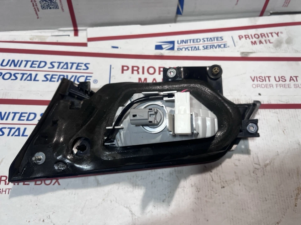 16 17 18 ACURA ILX CONDUCTOR IZQUIERDO PUERTA TRASERA MALETERO TAPA LUZ TRASERA LÁMPARA LH Foto 4 de 4