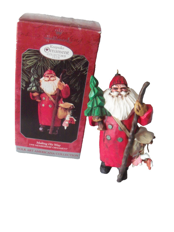 1998 HALLMARK KEEPSAKE MAKING HIS WAY - SANTA w/TREE & BAG OF TOYS ORNAMENT
