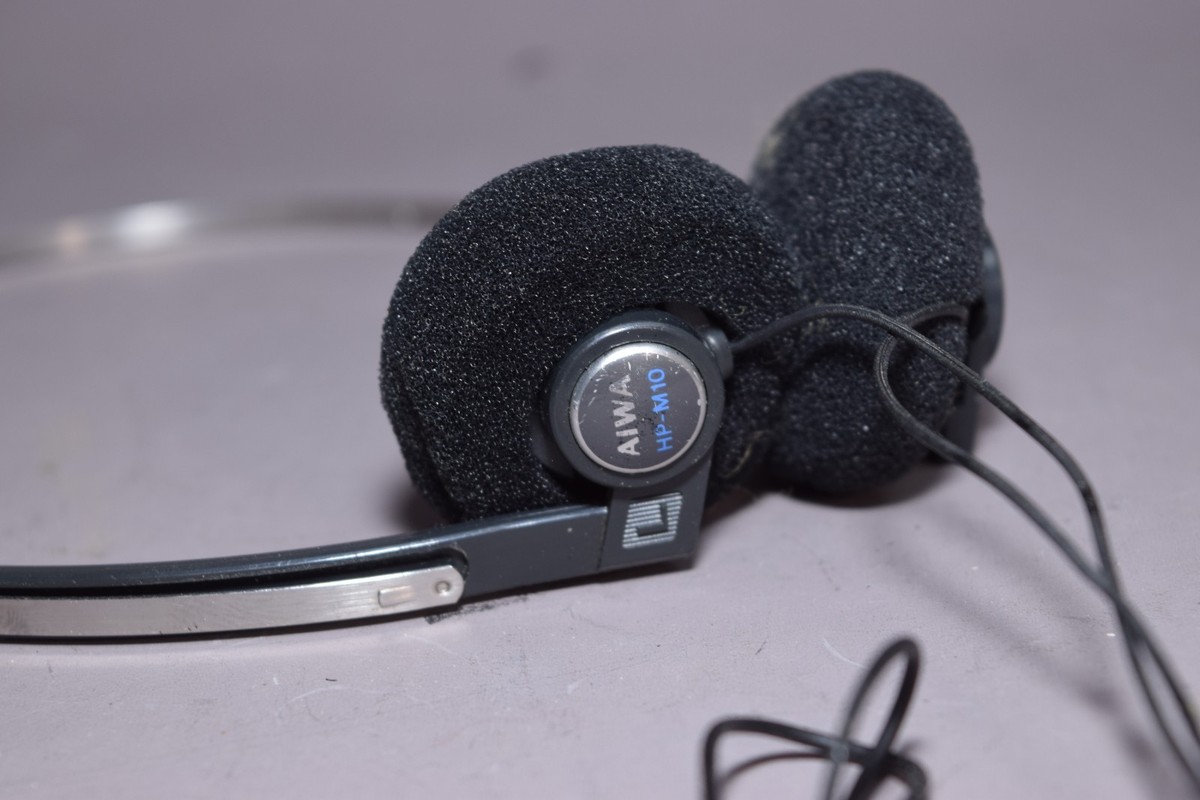 Aiwa HP-M10 Vintage Stereo On Ear Portable Headphones Tested