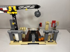 Lego 76037 Marvel Super Heroes Rhino and Sandman Team-up  Incomplete
