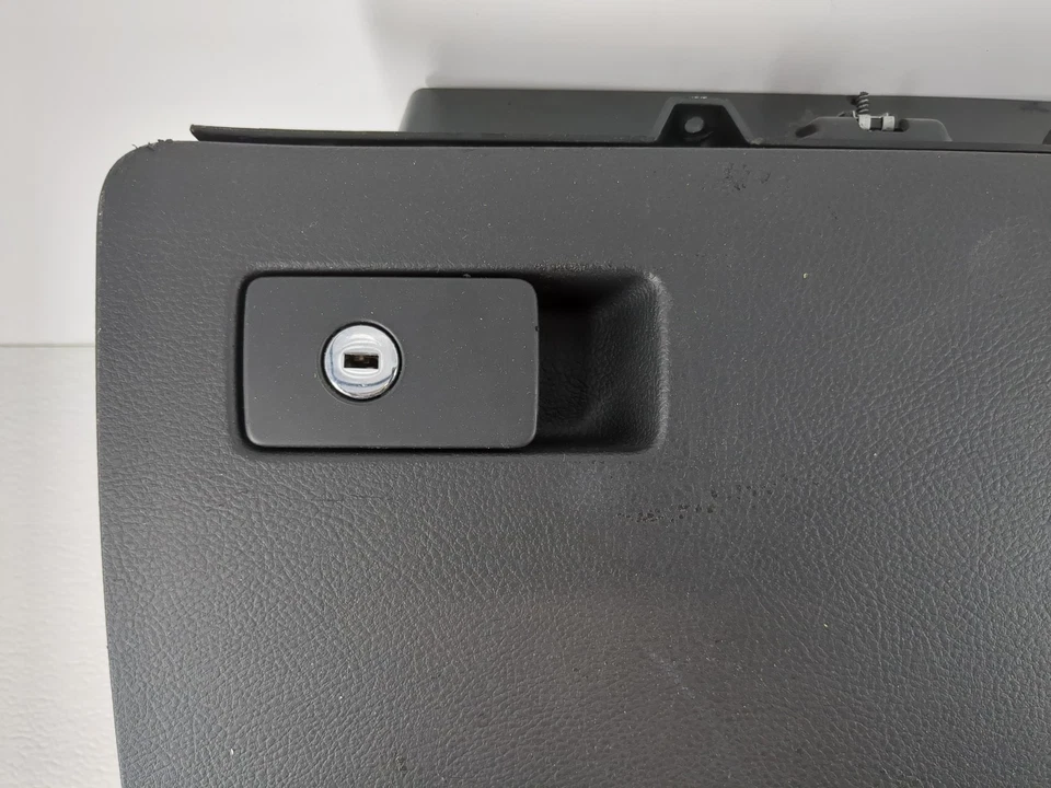 2006 Volkswagen Passat caixa de luvas de passageiro porta compartimento de armazenamento HQZXW - Imagem 2 de 4