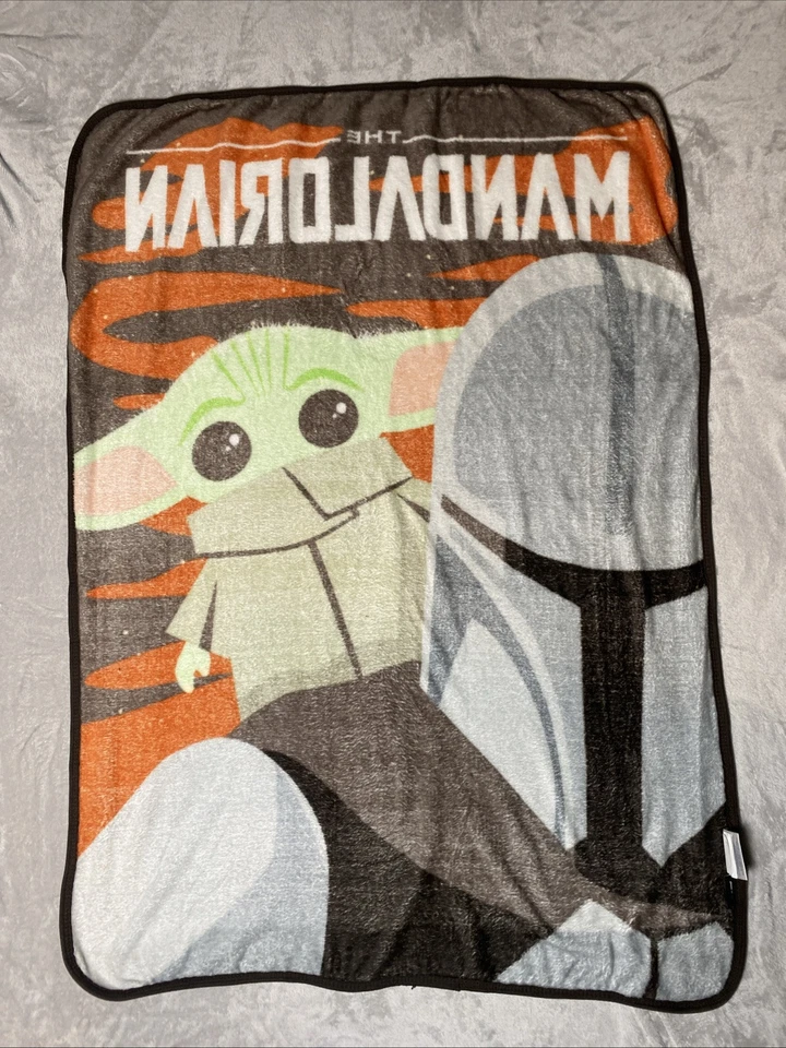 Northwest Star Wars The Mandalorian Foundlings Kids Throw Blanket Plush Lovey - Image 4 of 4