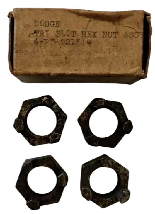 Dodge Truck WD-15 1941-1956 1 tonelada paquete de tuercas de rueda delantera juego de 4 921518 nuevo en stock Foto 2 de 4