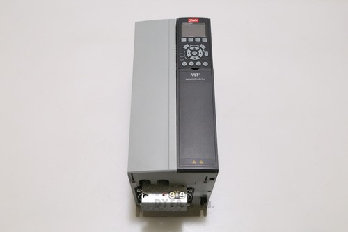 VLT occasion FC-301P15KT4E20H2BGCXXXSXXAXBXCXXXXDX 15kW (400V) DRV DRV-I-4316=9D42 - Photo 3/13