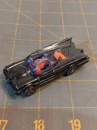 vintage diecast Corgi Juniors Batmobile w Batman driver