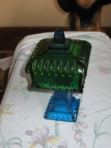 Vintage ArtDeco Jeanette Glass Wedding Cake Box Lidded Candy Dish Blue Green