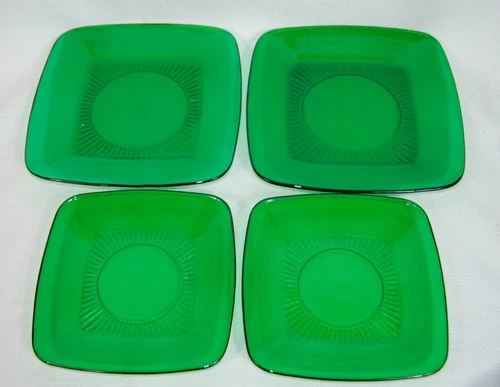 Vtg Anchor Hocking Charm Forest Green 4 Square Plates  -- 2 Salad  and 2 Lunch