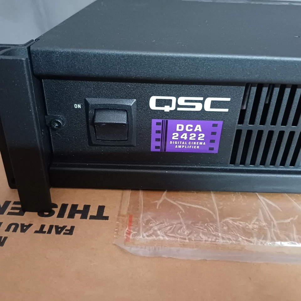 QSC DCA-2422 Amplificateur - Photo 2/4