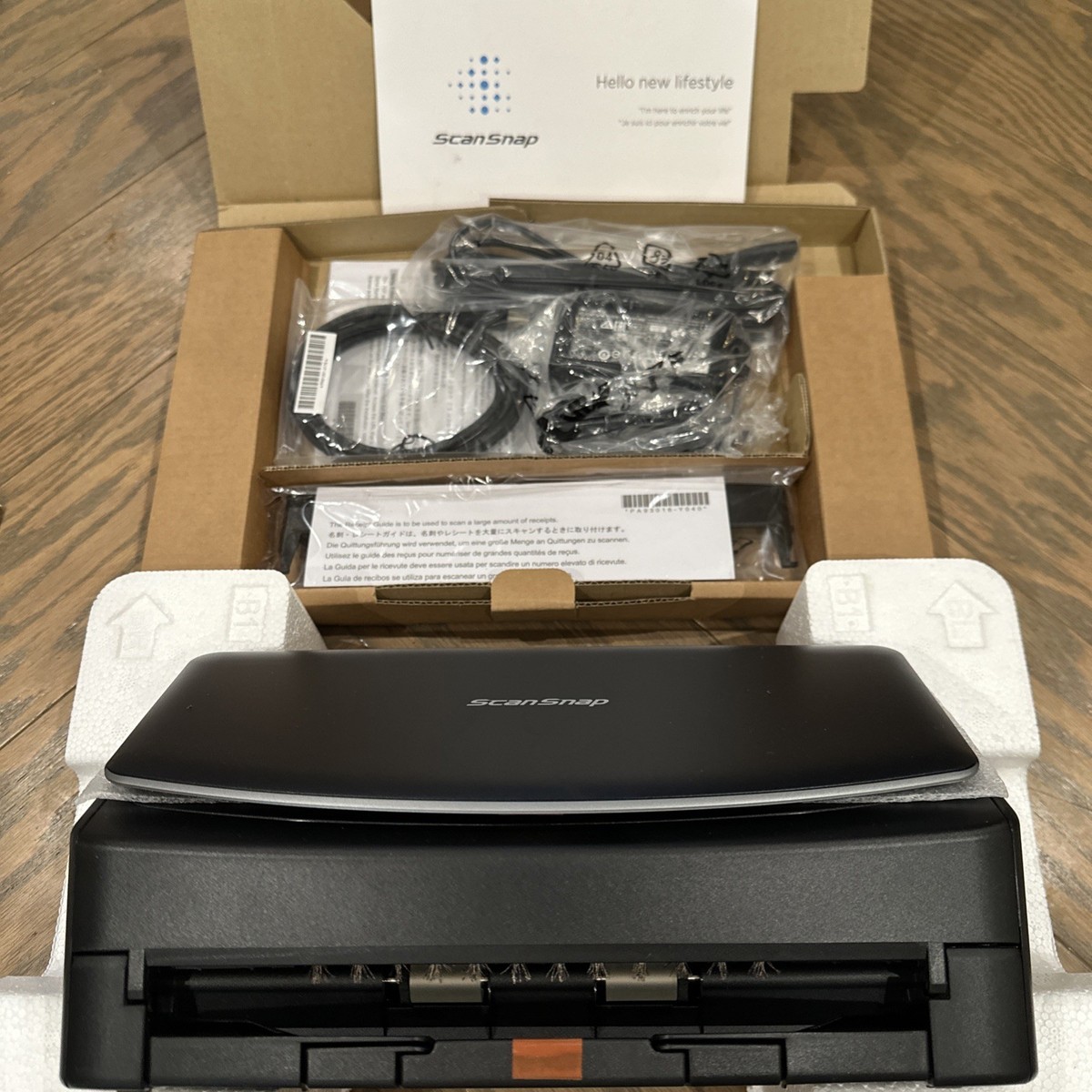 【中古品】ScanSnap ix1600 ホワイト 未使用品〉 SCANSNAP ix1600 ドキュメントスキャナー （≪人気