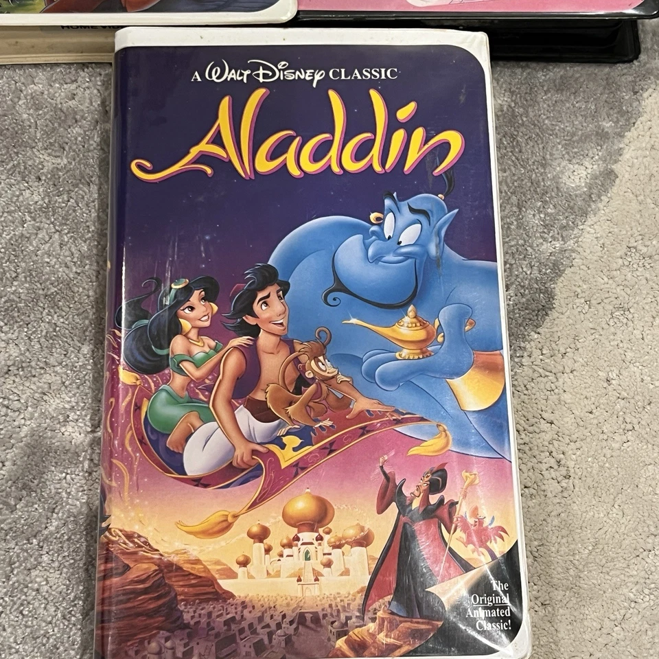 Set Of 3 Vhs Movies Lion King Fantasia Masterpiece And Aladdin Walt Disney - Image 2 of 4