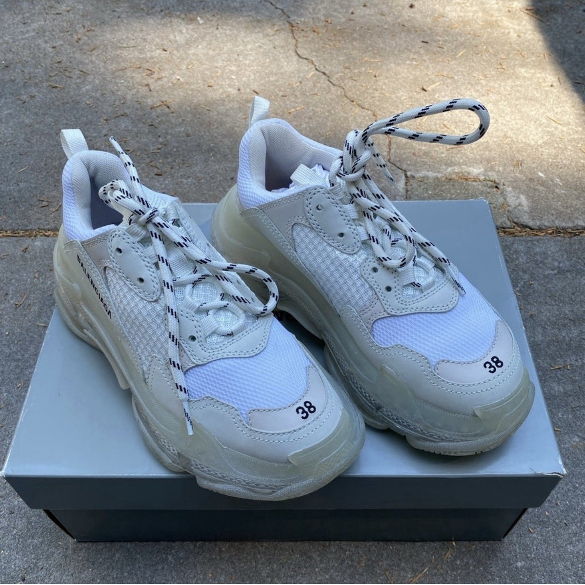 Size 8.5 - Balenciaga Triple S Sneaker Clear Sole - White