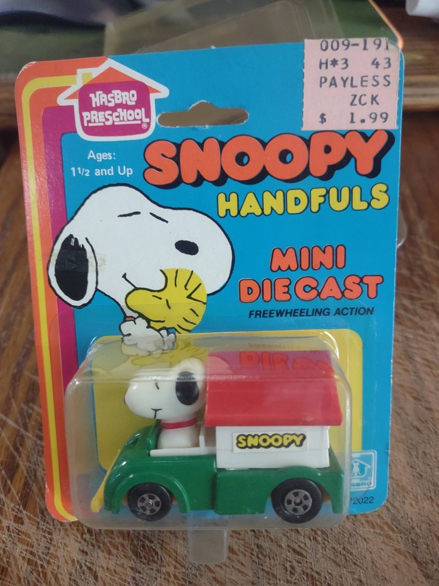 SNOOPY HANDFULS MINI DIE CAST ミニカー Snoopy Handfuls Mini Die Cast Hasbro Preschool Peanuts Character