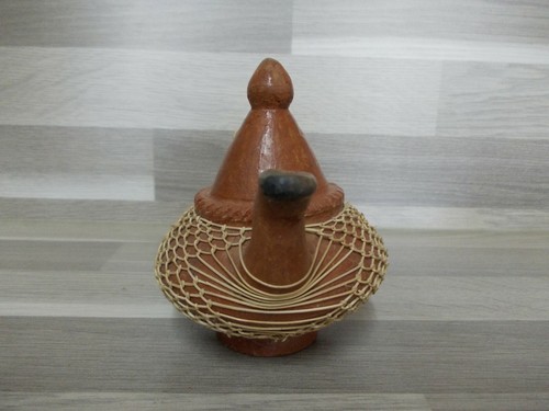 2er Set aus PERU Deckeldose + Krug Vase AUS TON MIT HANDGEWEBTER Jacke - Picture 8 of 10