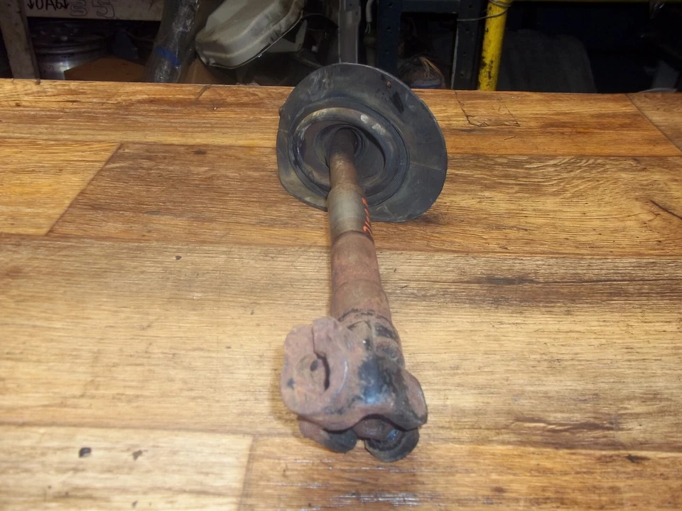 08-10 CHEVY COBALT PONTIAC G5 (SOLO EJE DE DIRECCIÓN INFERIOR) SIN CONTROL DE FRENO ACTIVO Foto 3 de 4