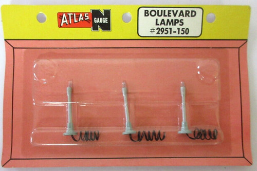 Lámpara de calle vintage escala N Atlas 2951 3 Boulevard luces de poste | Zustand: New