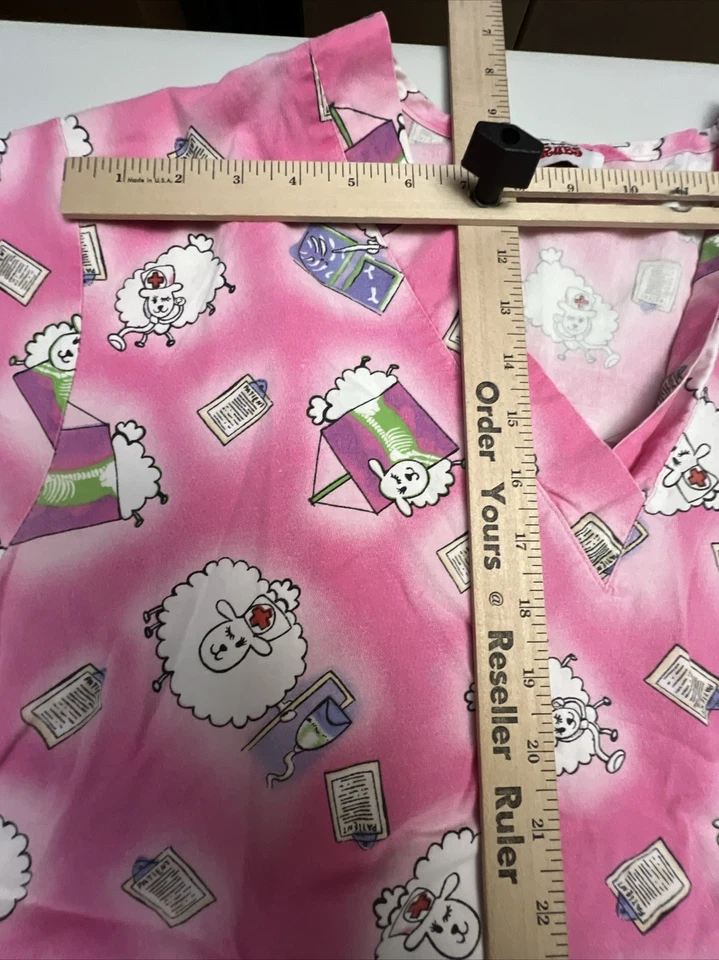Friends of the Heart Scrubs Top Women's Medium Lamb Themed Cute - Image 4 of 4