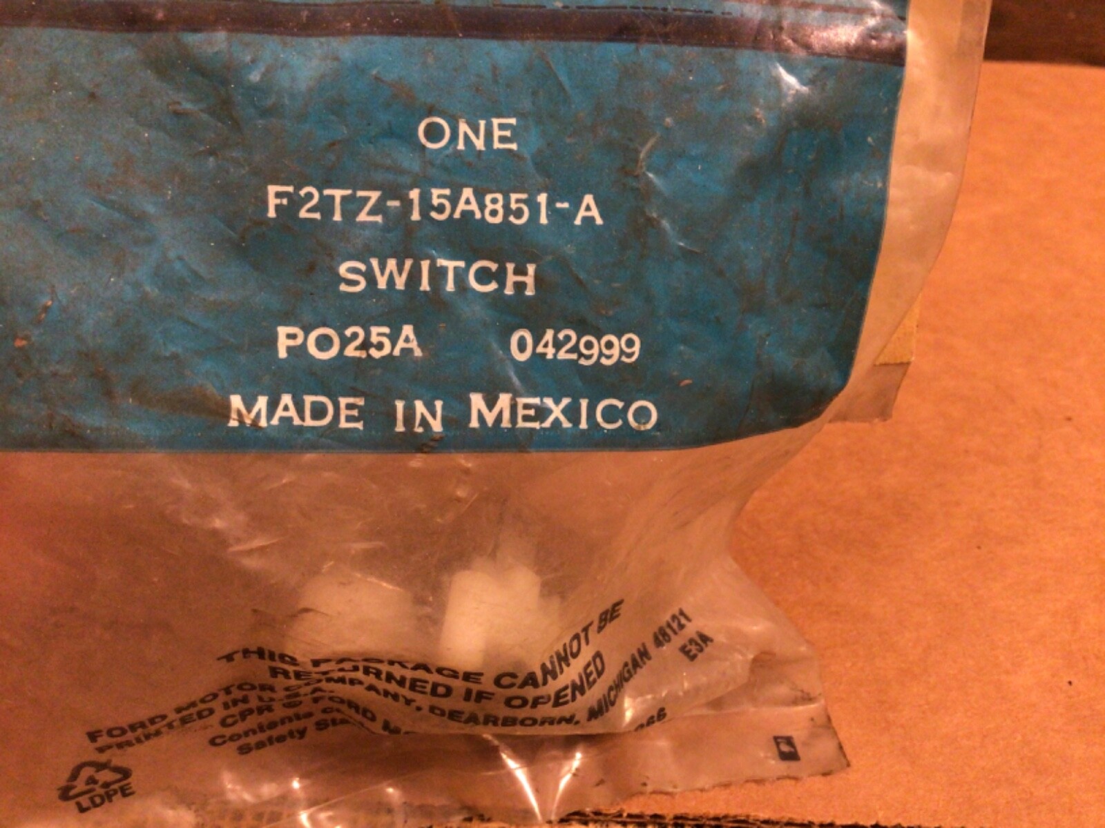 NOS 1992 1997 Ford E350 Parking Brake Signal Switch F2TZ15A851A for