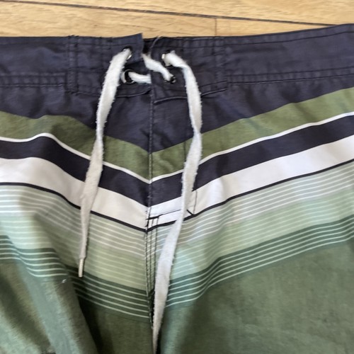 GUINNESS Beer Board Shorts Men M 34 Green Swim Trunks Graphic St. Patrick's Day - Picture 15 of 24