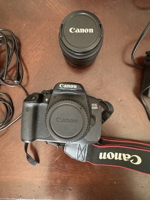 Canon EOS Rebel T4i 650D 18MP DSLR Kit + 18-55mm Lens + Battery Charger & Case